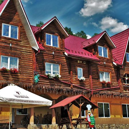 "Lian" Family Hotel & Restaurant Volosyanka  Buitenkant foto