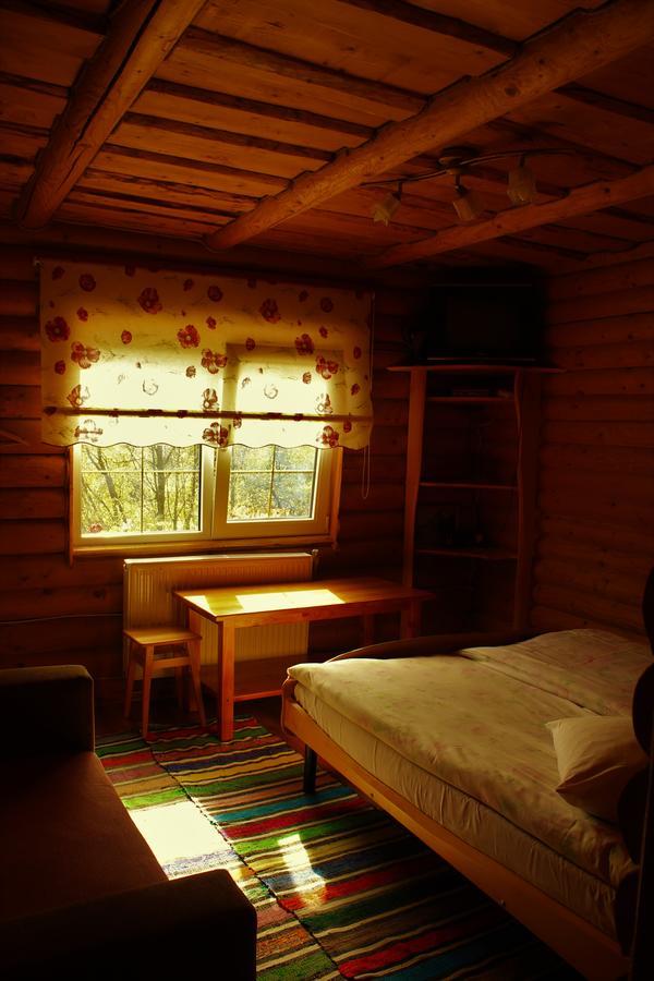 "Lian" Family Hotel & Restaurant Volosyanka  Buitenkant foto