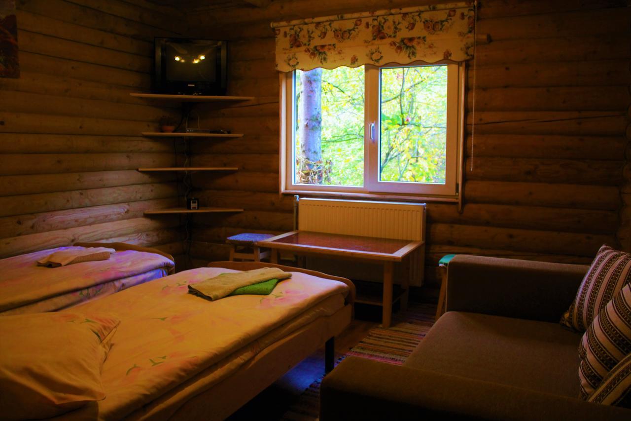 "Lian" Family Hotel & Restaurant Volosyanka  Buitenkant foto